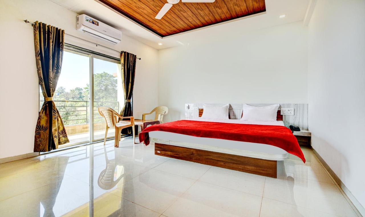 Aditya Hill View Inn Mahābaleshwar Εξωτερικό φωτογραφία